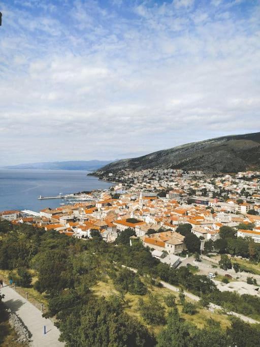 Novouredeni Stan S Balkonom I Pogledom Na More سينج المظهر الخارجي الصورة